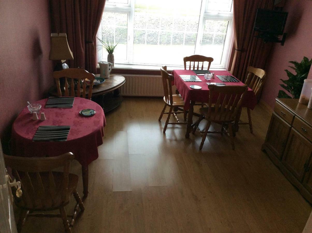 Riverside House Bed & Breakfast Roscommon Exterior photo